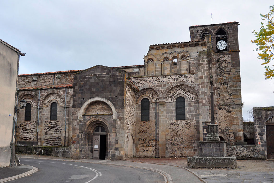 Saint-Pierre de Mozac